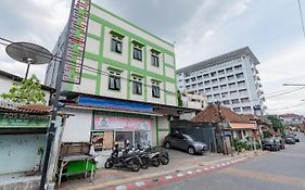 RedDoorz @ Suryakencana Bogor